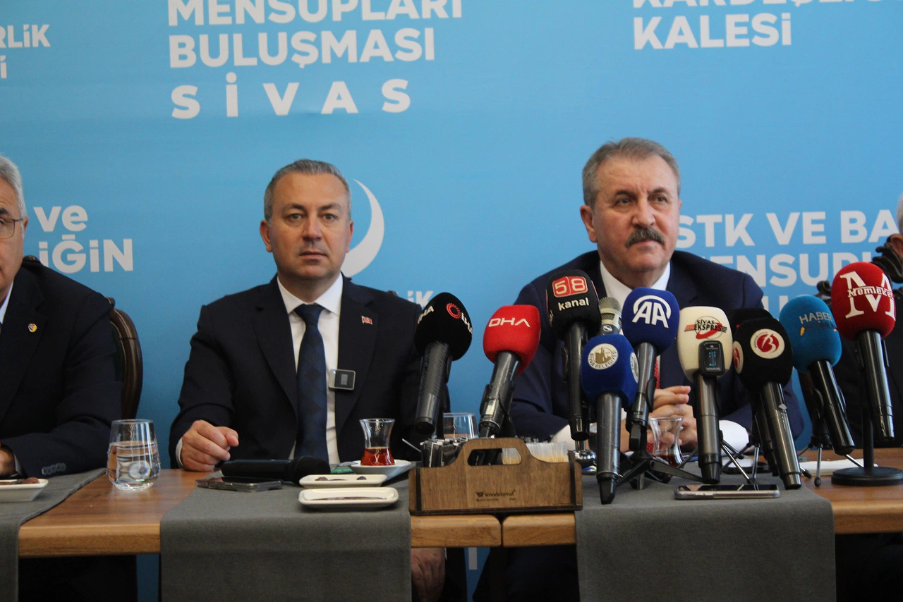 Mustafa Destici: Hedefte Türkiye Var!