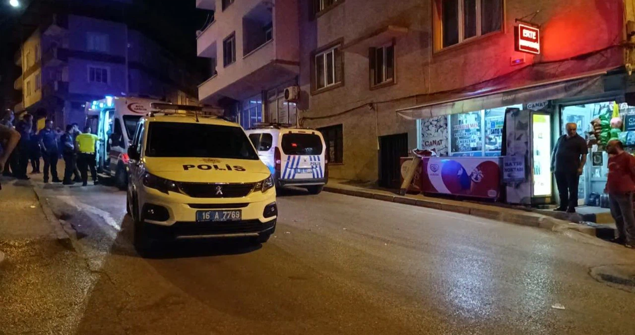 Firariyi korumak için polisleri ezdi! KAÇIŞ ANI KAMERADA
