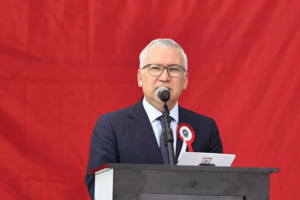 Sivas Valisi basının tarihi misyonuna dikkat çekti