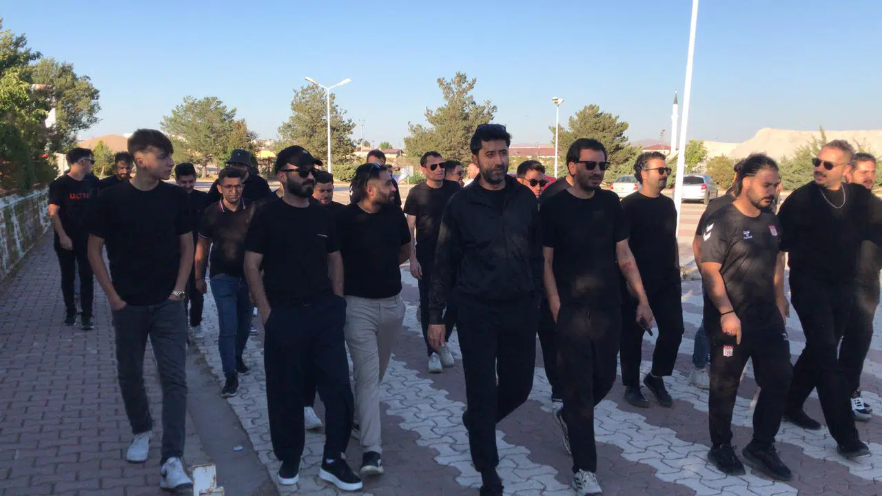 Ellisekiz ve Legend Taraftar Grubu Sivasspor’a Moral Oldu