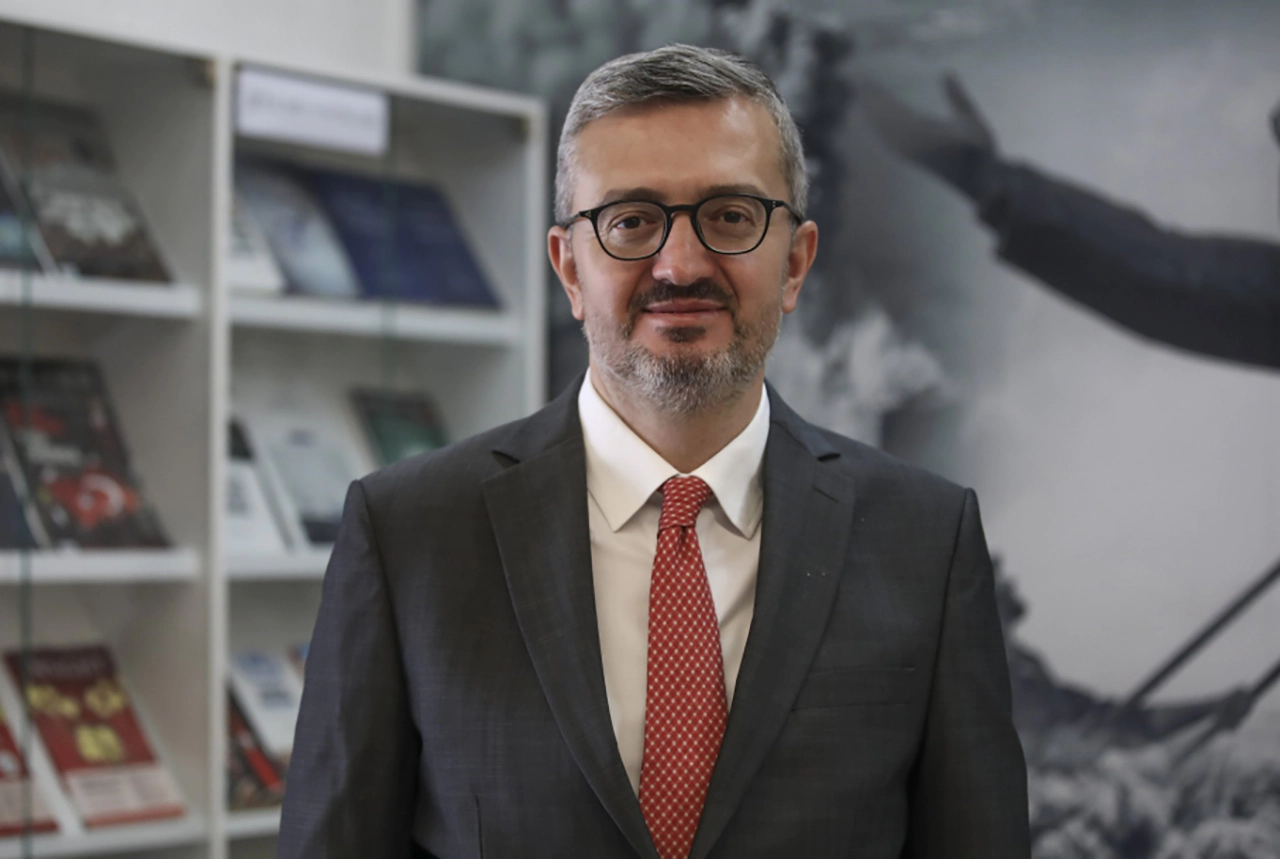 İletişim Başkanı Burhanettin Duran Kimdir?