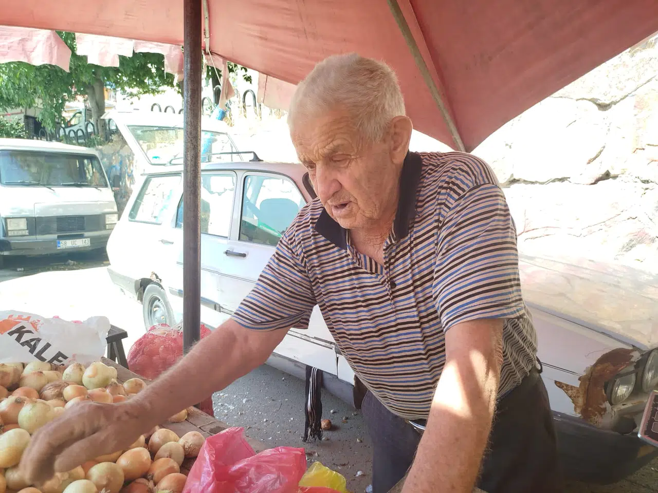 60 yıldır aynı tezgahta Sivas’ın gözdesi oldu