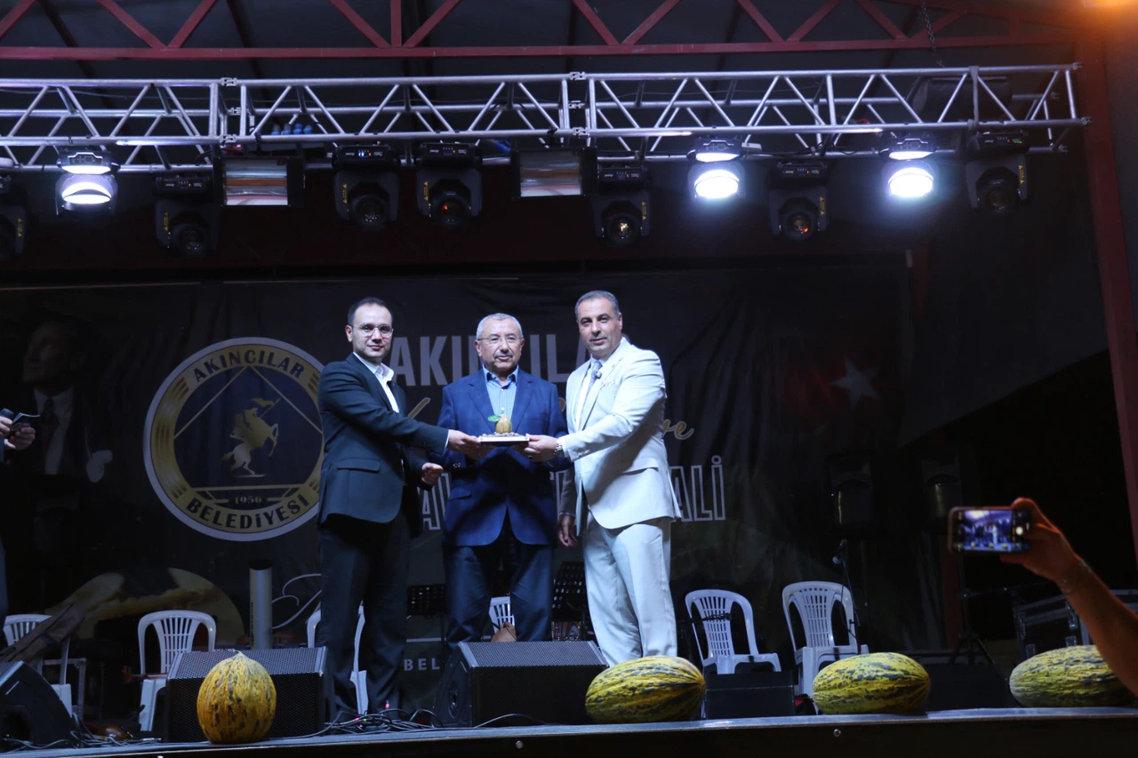 Cirit, güreş ve türkülerle Akıncılar’da festival heyecanı doruğa çıktı