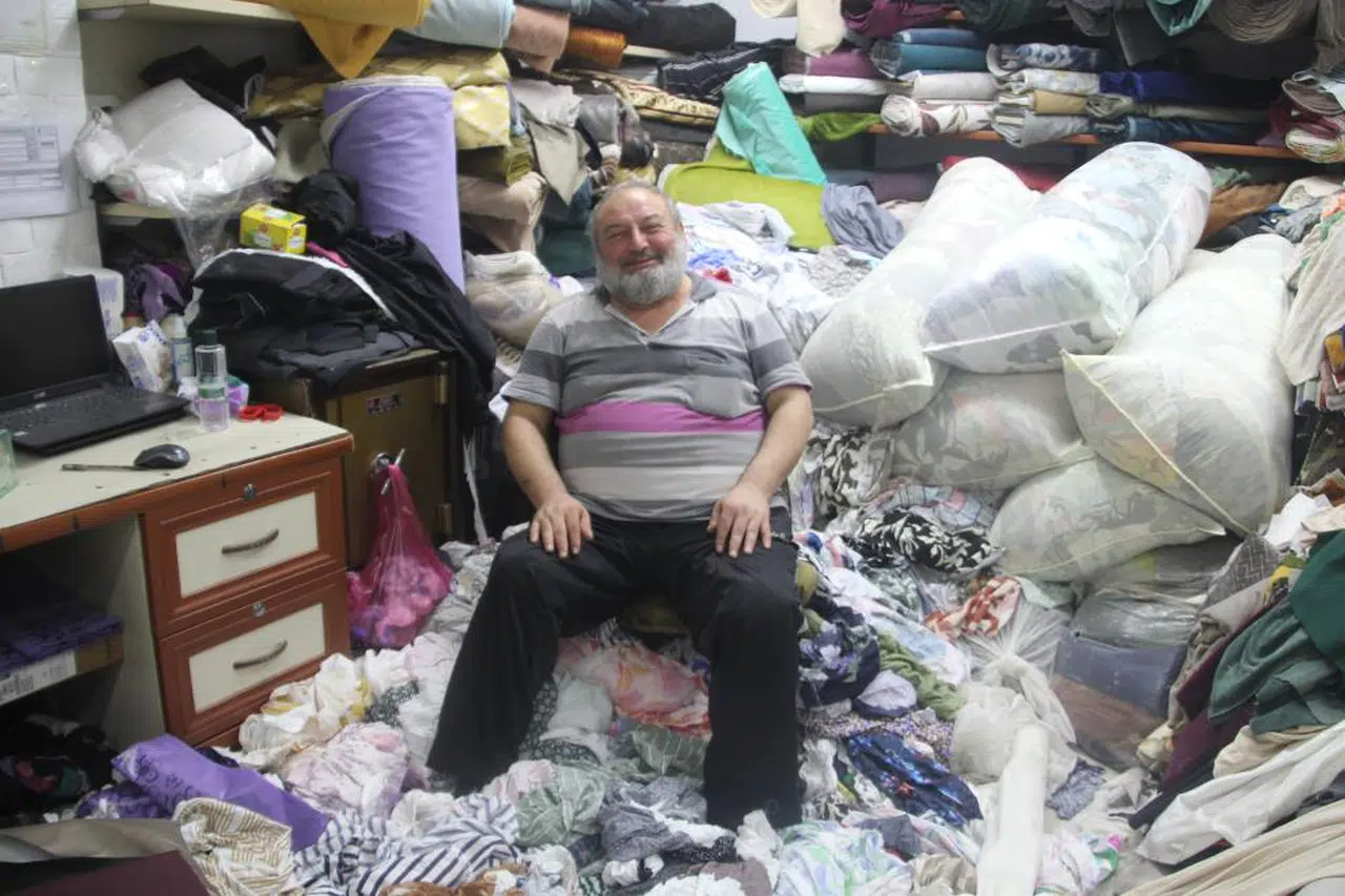 Müdürdü, dağınık bir esnaflığı tercih etti!