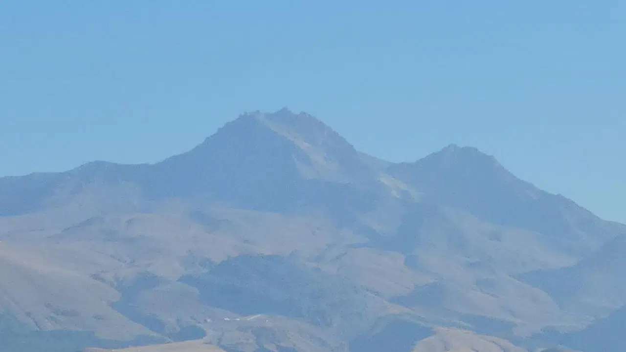 Kayseri'den alacaklı olanlara müjde: Erciyes'in karı eridi!..