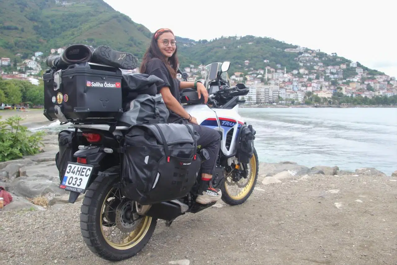 Motosikletiyle mühendis kadının Türkiye gezisi