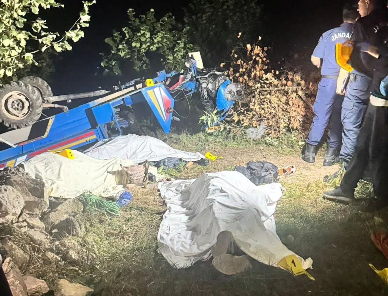 Patpat devrildi: 4 kişi can verdi