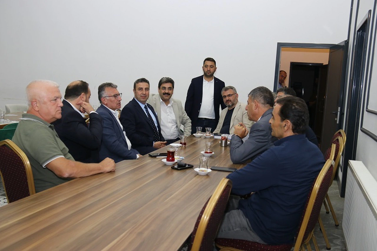 Sivas kuaförleri sorunlarını Güler'e iletti