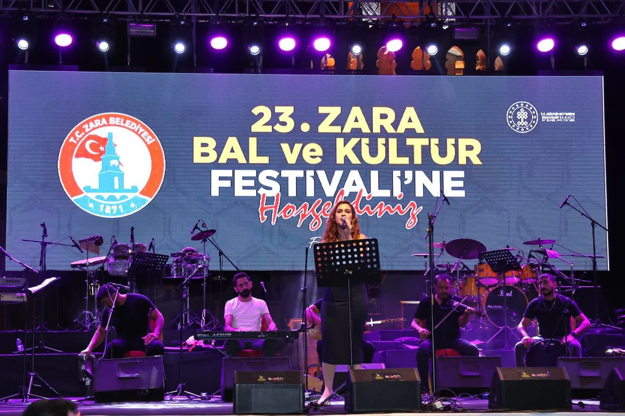 Sivas Zara’da festival coşkusu büyük ilgi gördü