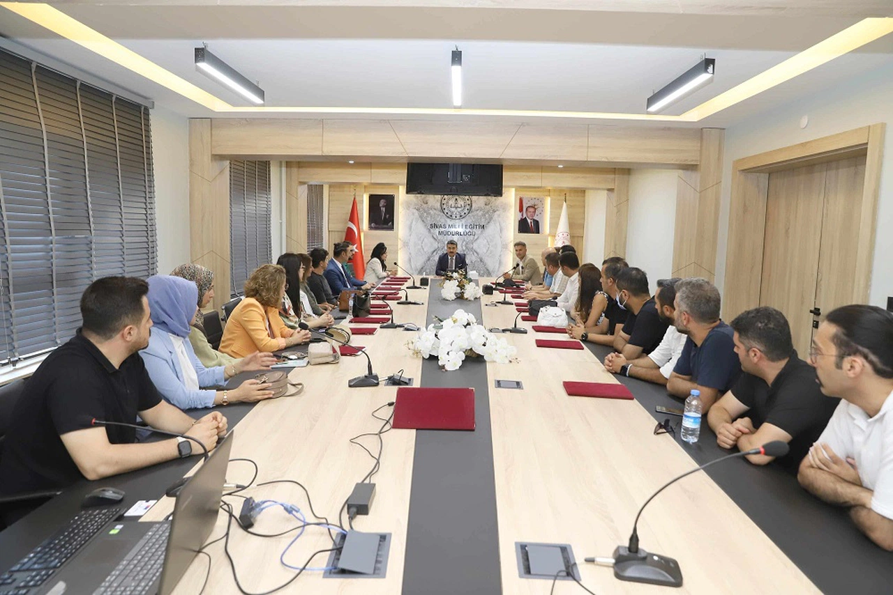 Sivas yeni eğitim yılı değerlendirmesi gerçekleştirildi