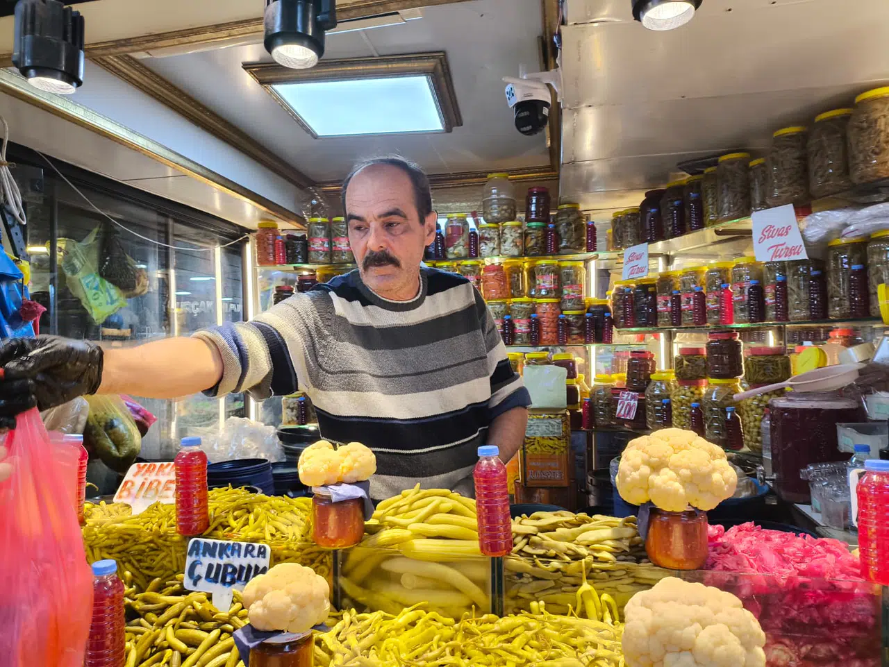 Sivaslı Ustadan Lezzet Bombası 5 Turşu Tüyosu!