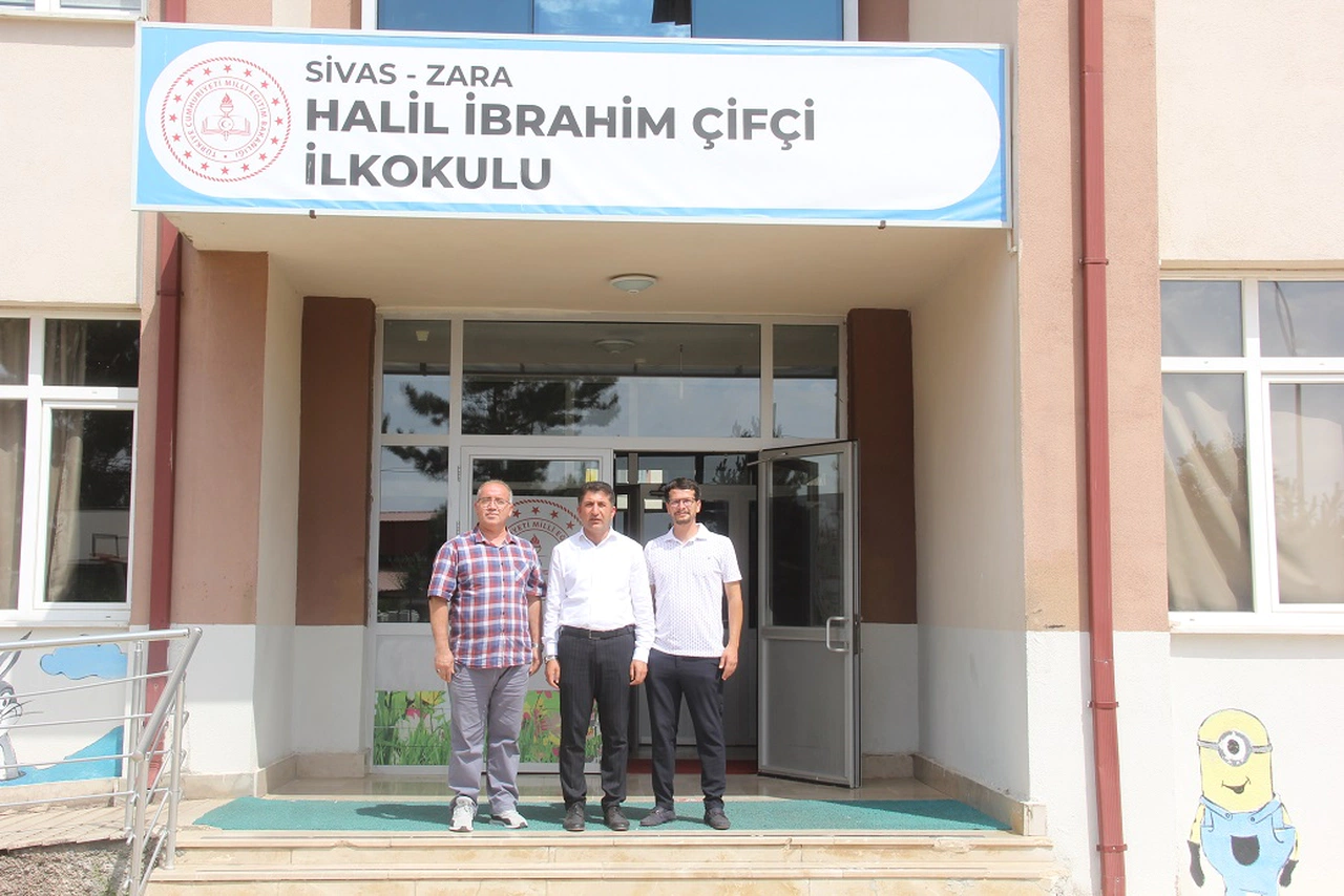 Sivas'ta o ilçeden öğrencilere destek