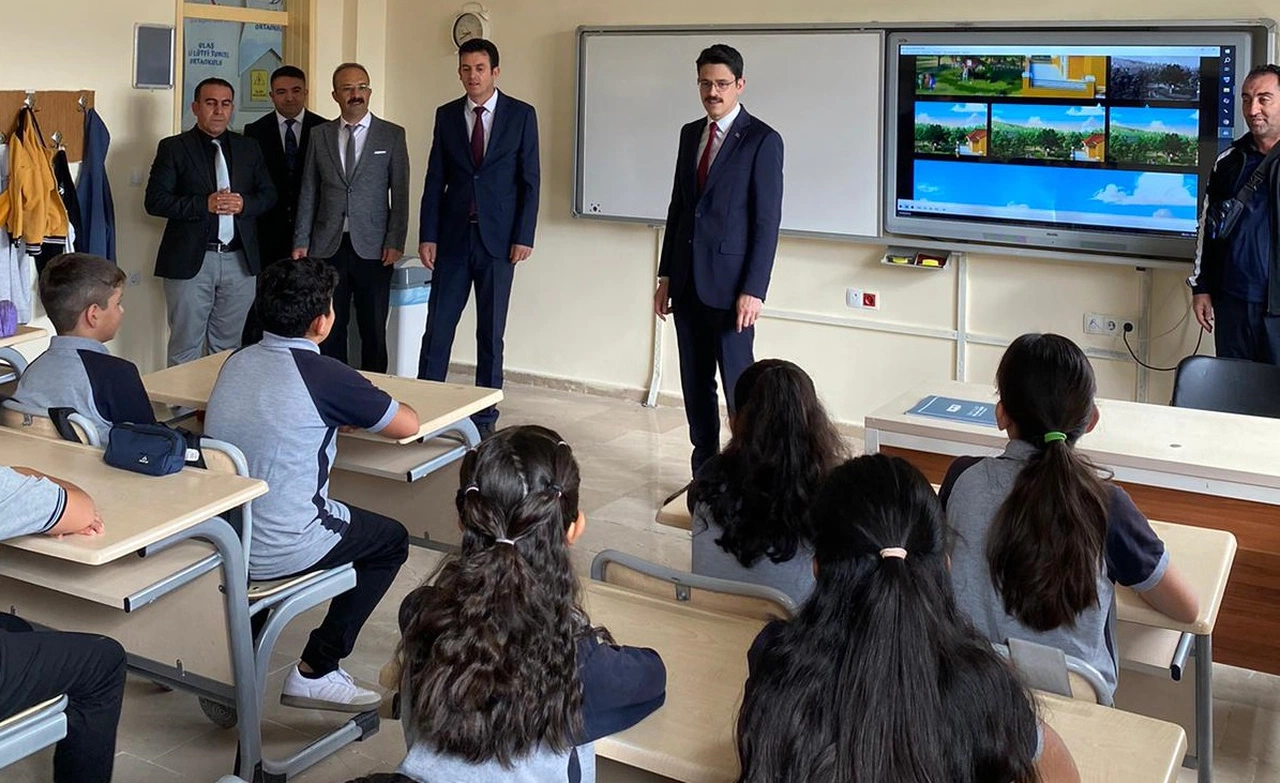 Ulaş'ta yeni eğitim öğretim yılı başladı