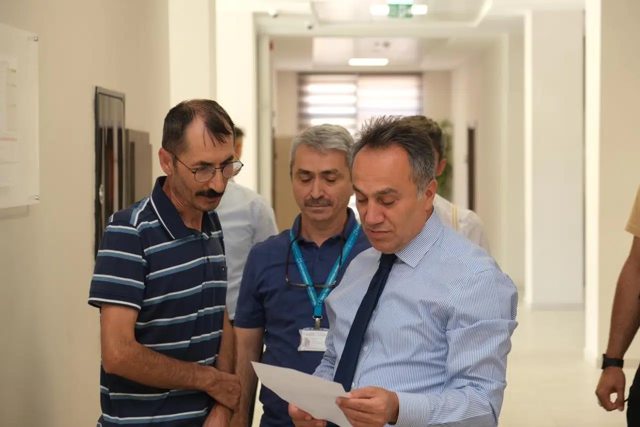 52 yaşında yeniden sıralara döndü