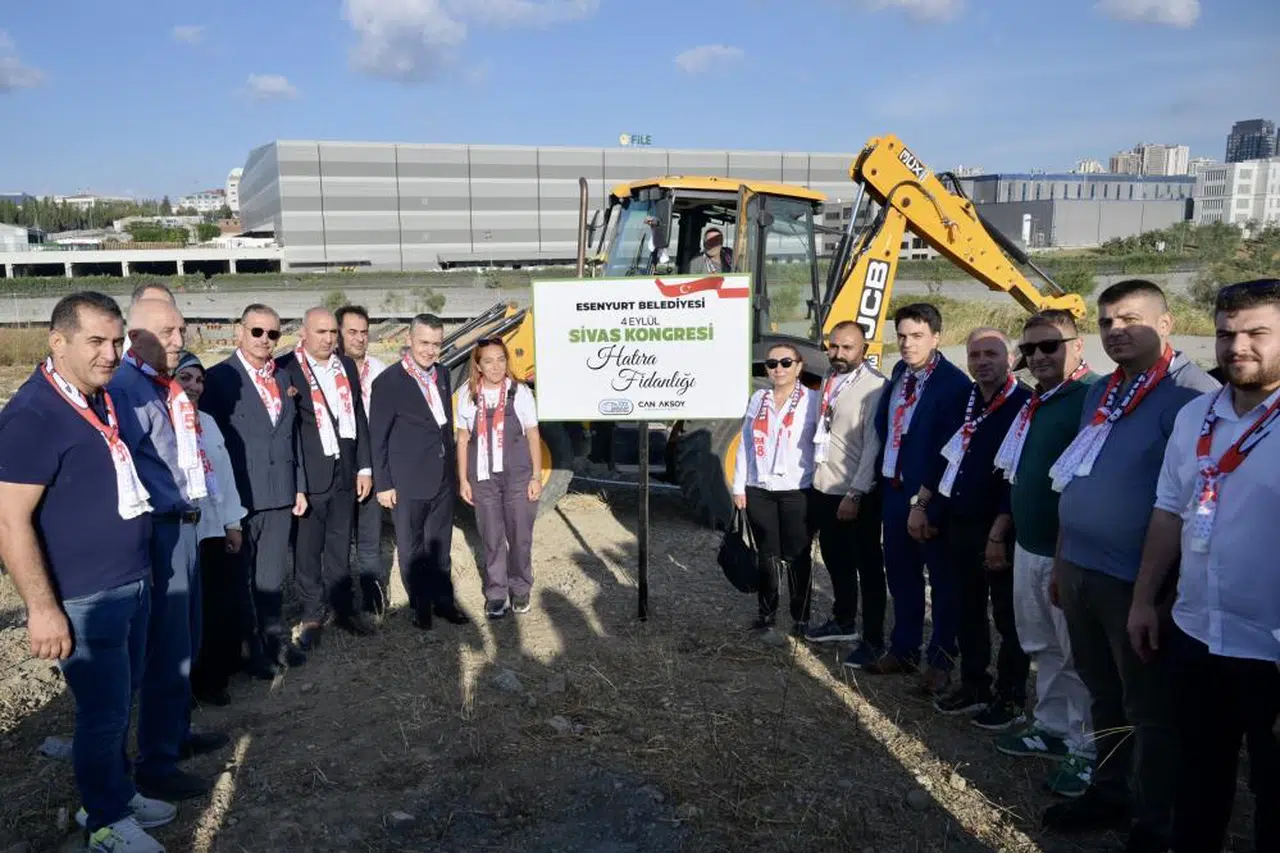 Sivas Kongresi için İstanbul'da 58 fidan toprakla buluştu