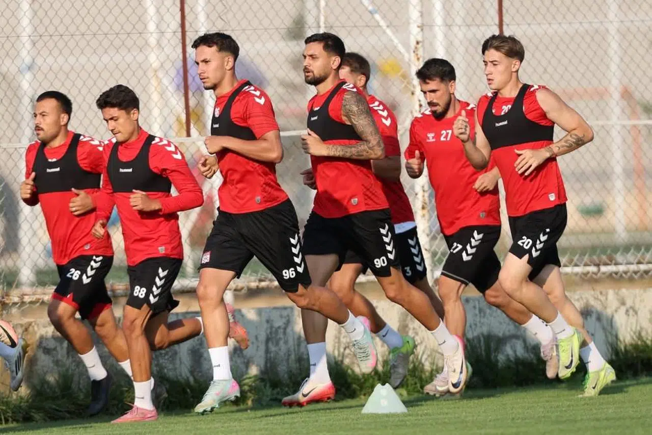 Sivasspor'da günde çift idman