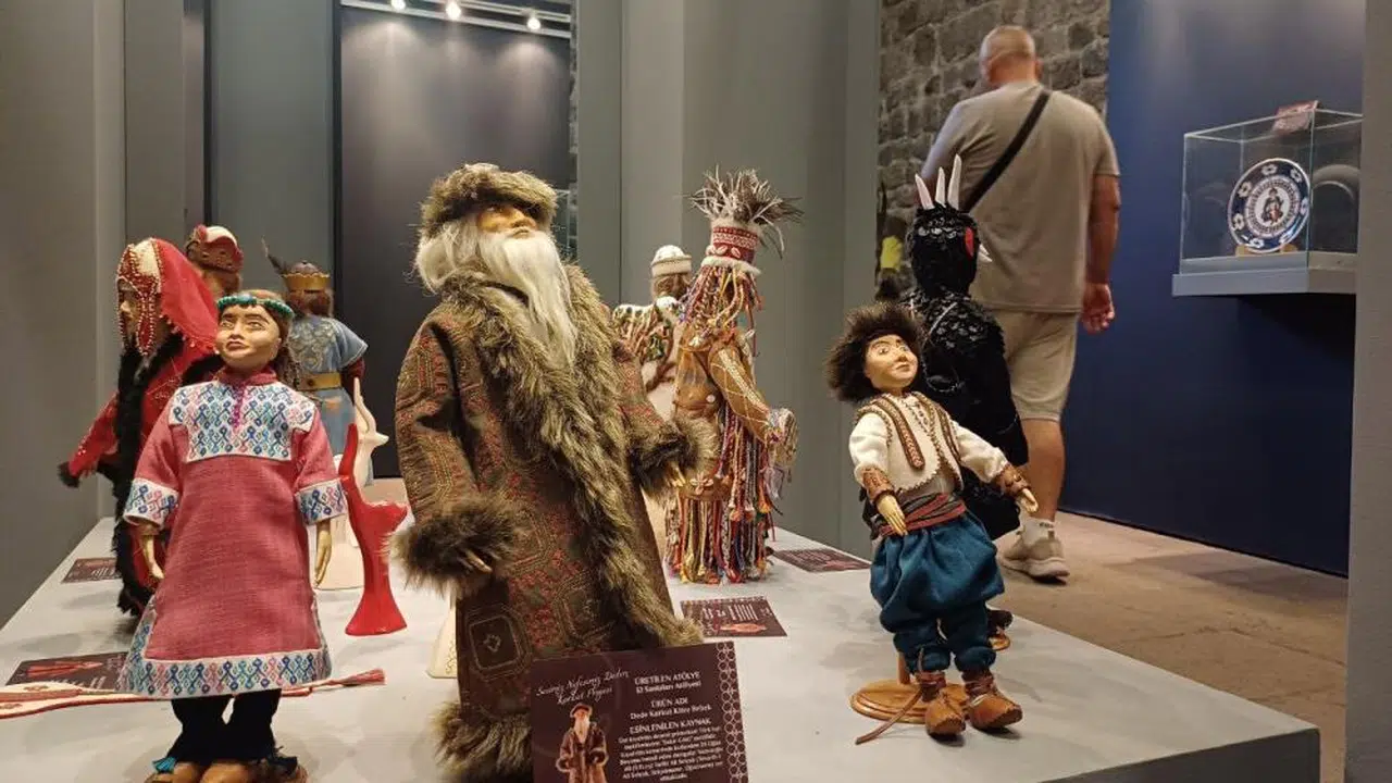 Efsanevi Kahramanlar Komşuda Yeniden Canlandı!