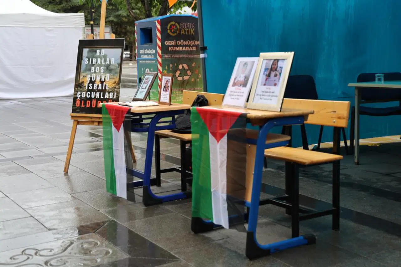 Sivas'taki O Anma Programında Gözyaşları Sel Oldu!