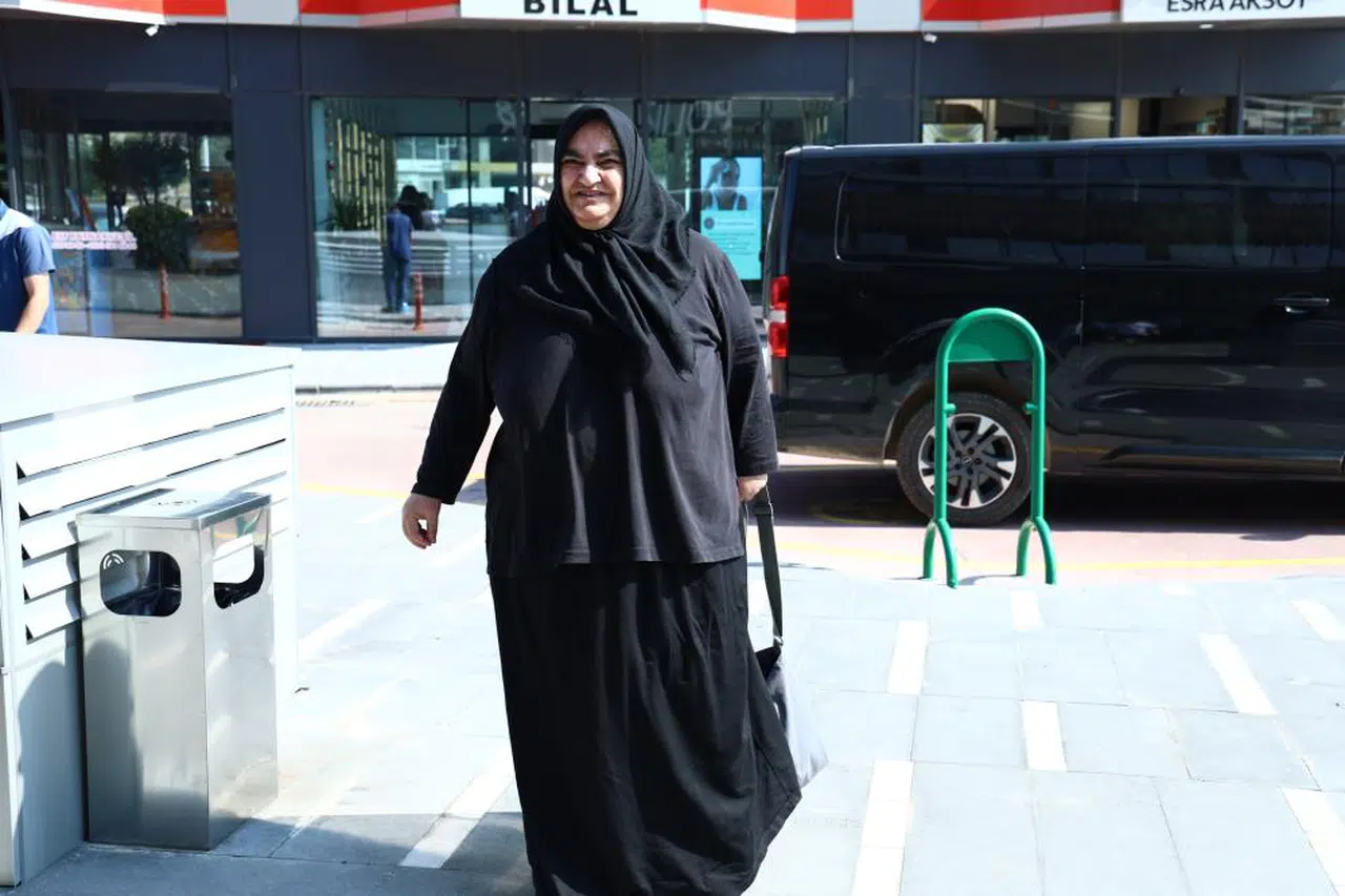 Hastanede 90 kilo verdi, yürüyerek çıktı!..