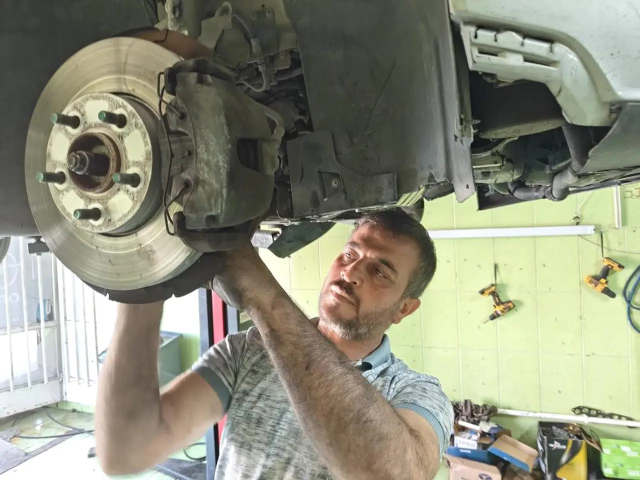 Araçlardaki yağ kaçağı büyük tehlike oluşturuyor!..