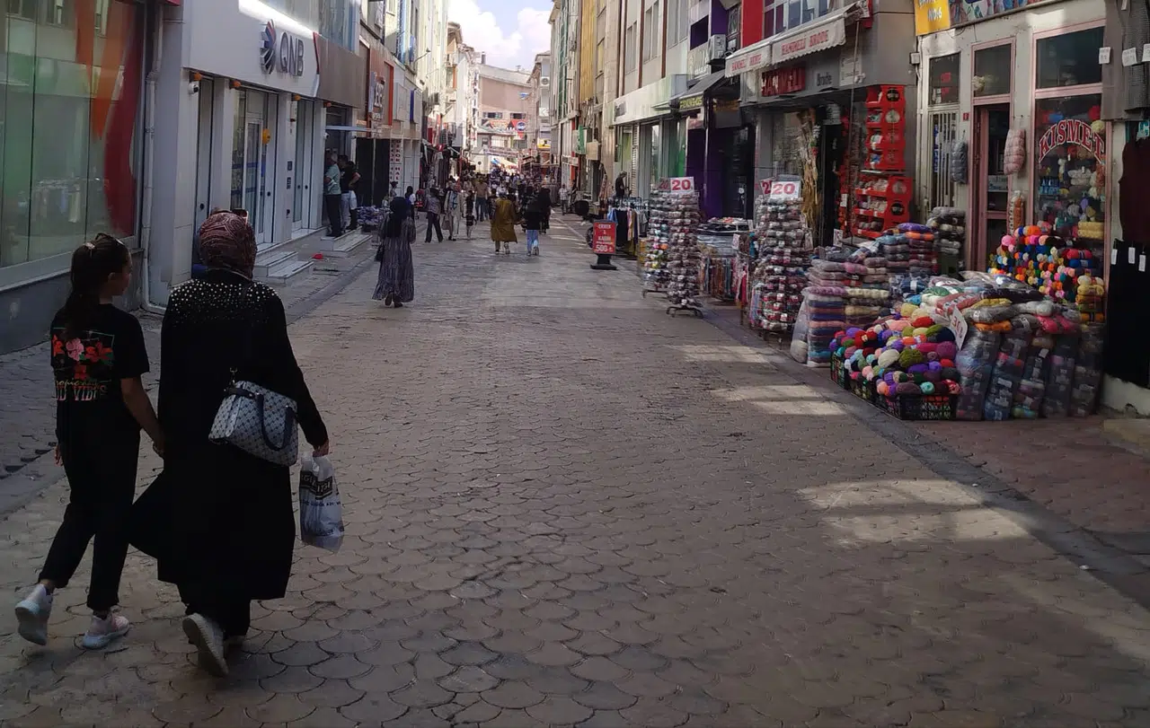 Sivas'ta Yoğunluk El Değiştirdi!
