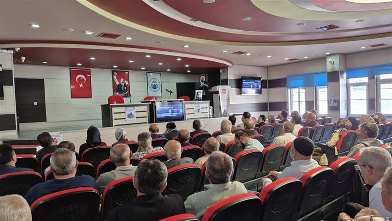 Suşehri’nde Mevlid-i Nebi Konferansı düzenlendi