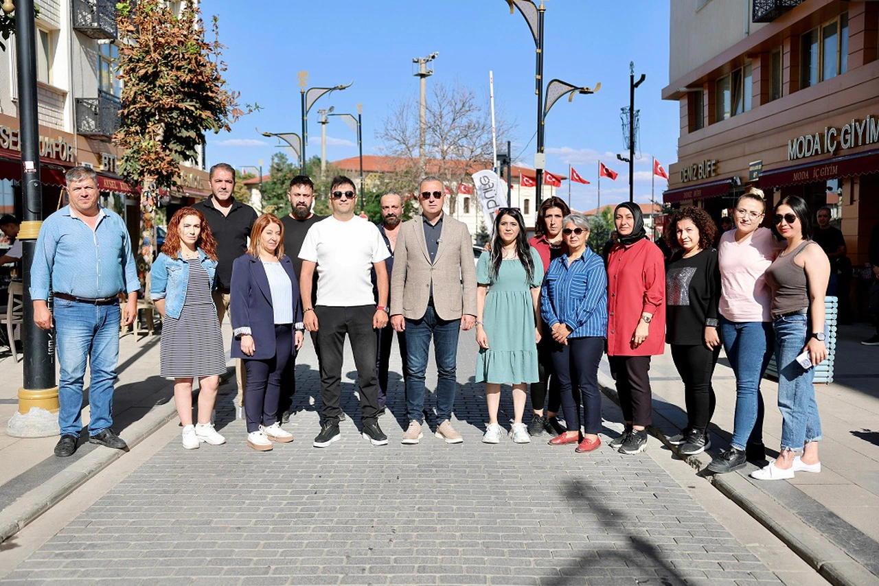 Sivas'ta Kafeler Sokağı yeniden hayat buluyor