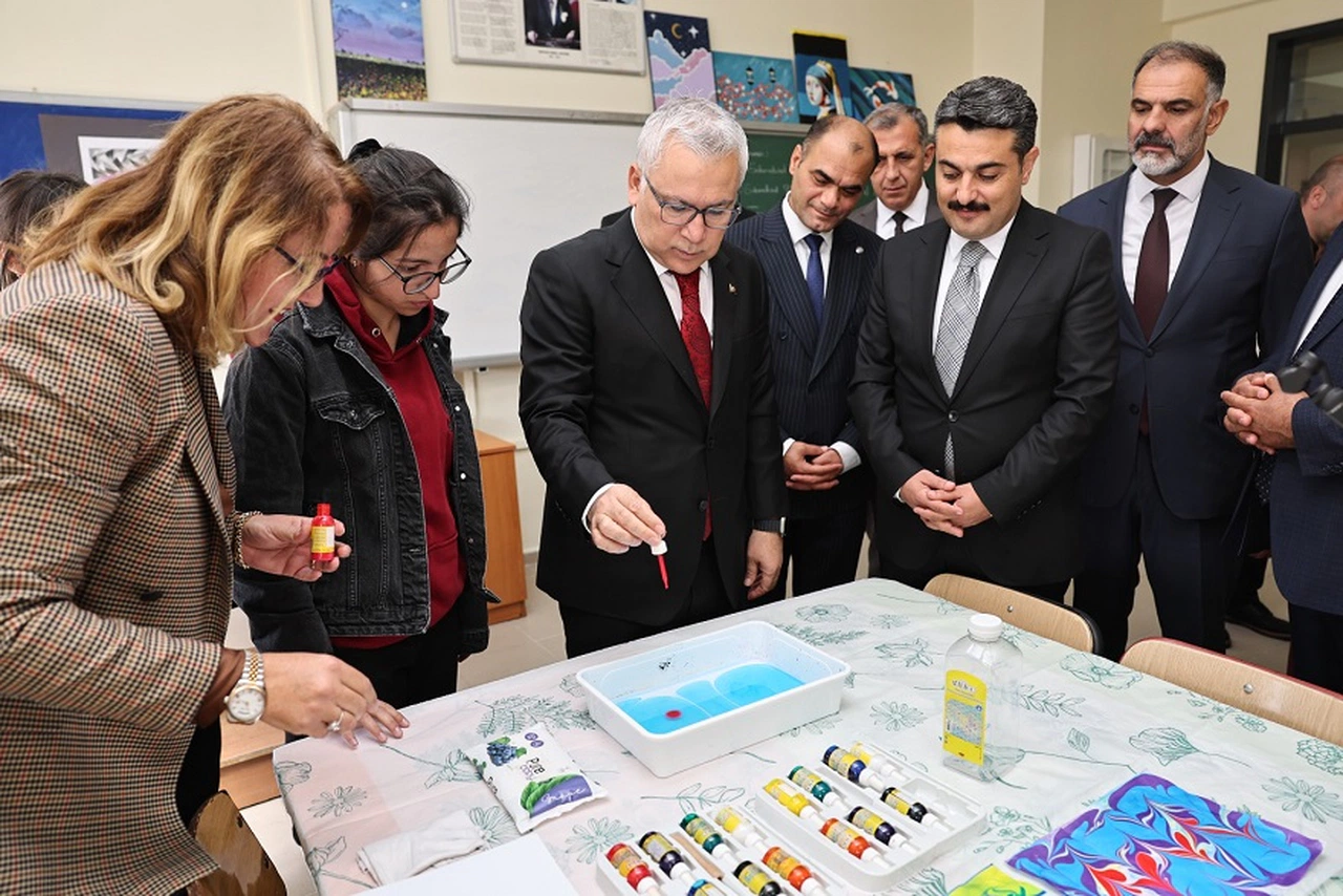 Sivas Valisi'nden öğrencilere başarıyı getiren tavsiyeler