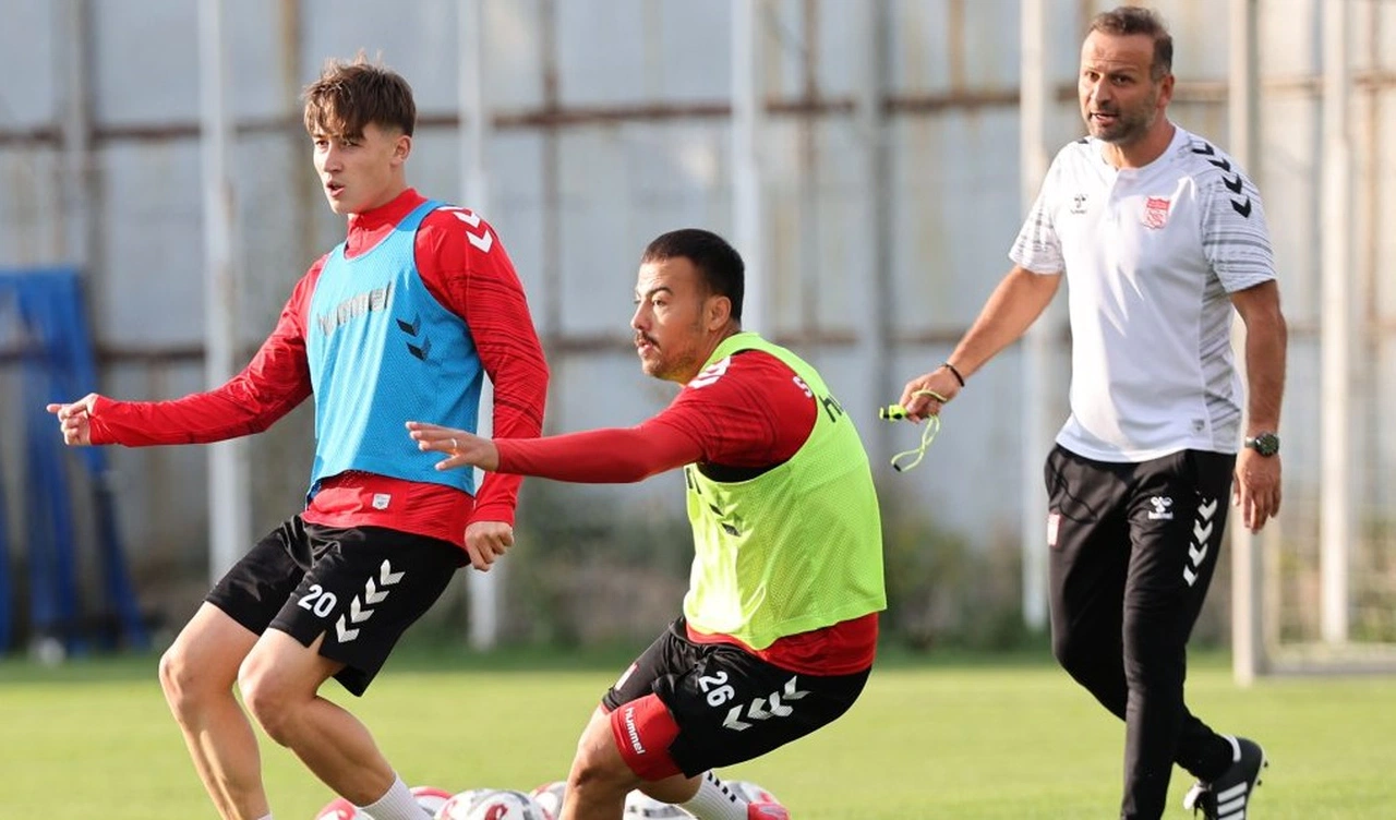 Sivasspor bugün izinli, yarın topbaşı...