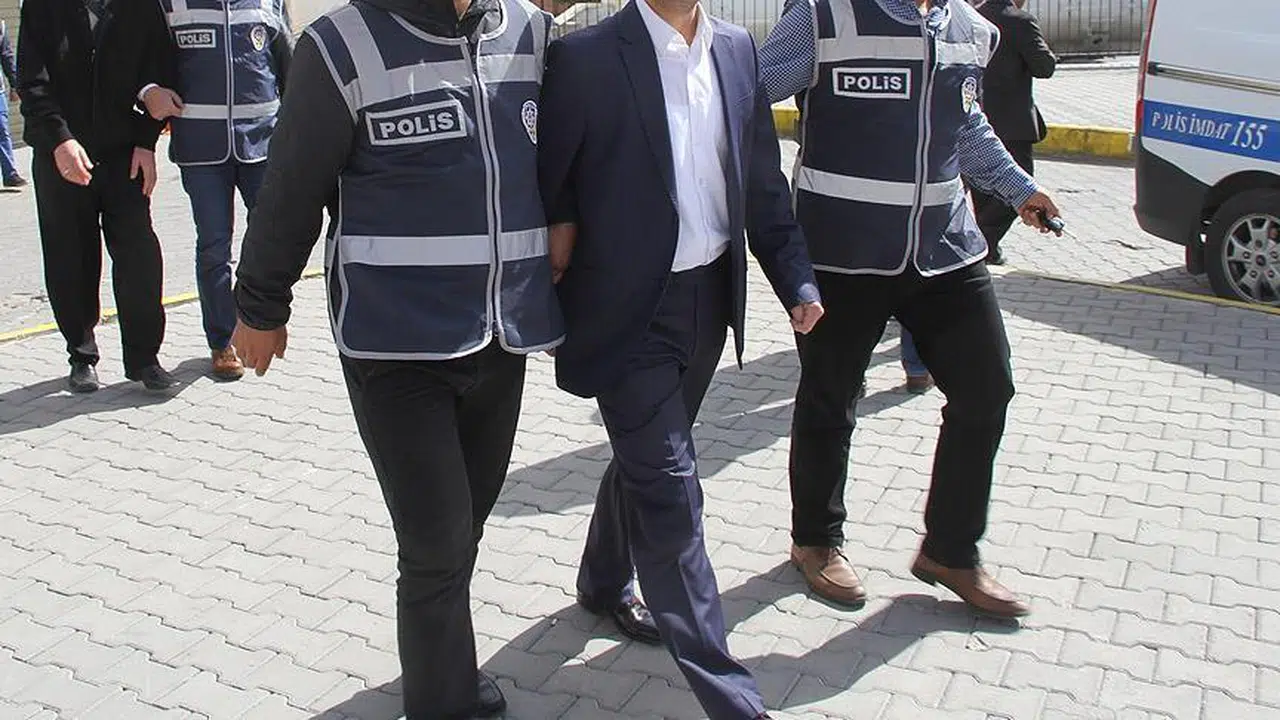 Sivas'ta FETÖ firarisi S.Ç. tutuklandı