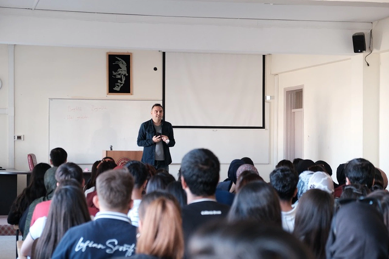 Şarkışla’da bağımlılıkla mücadelede umut veren eğitim gerçekleşti