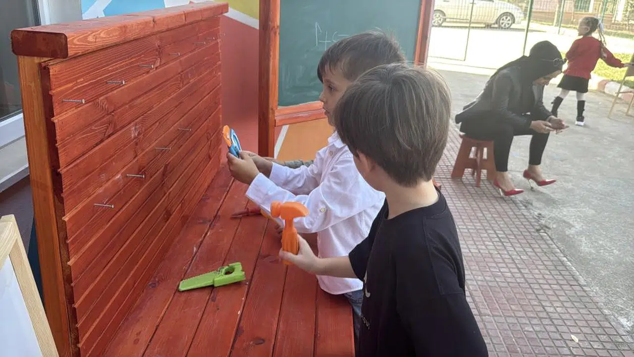 Minikler doğayla öğreniyor, becerilerini geliştiriyor