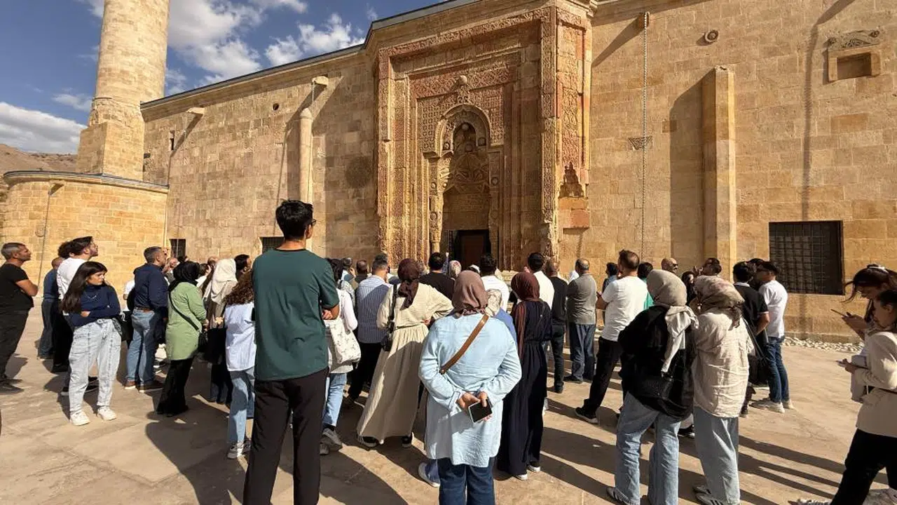 Divriği’de öğrenciler büyülendi! Anadolu'nun El Hamrası...