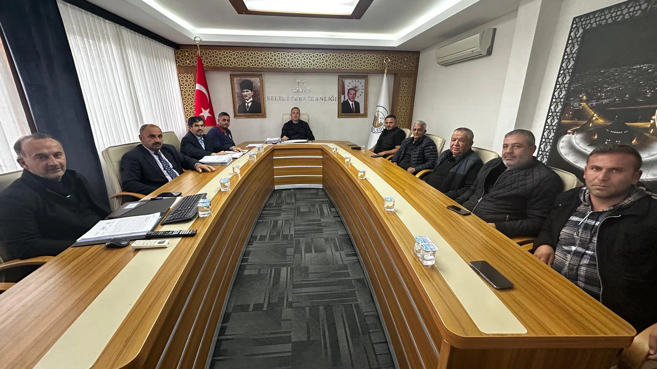 Sivas'ta mahalle aralarındaki gizli tehlike için düğmeye basıldı