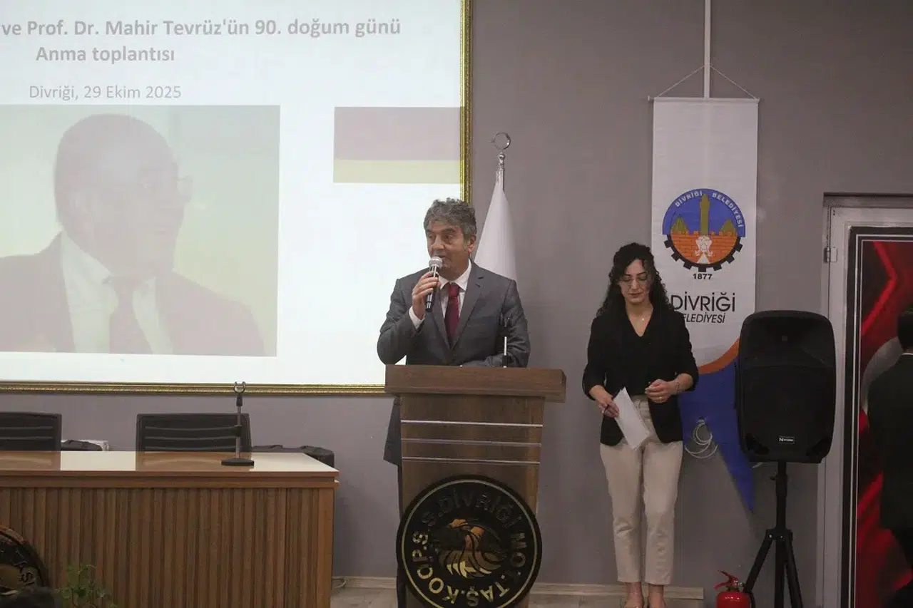 Sivas Divriği, 90 yıldır eğitime adanmış bir ömrü andı