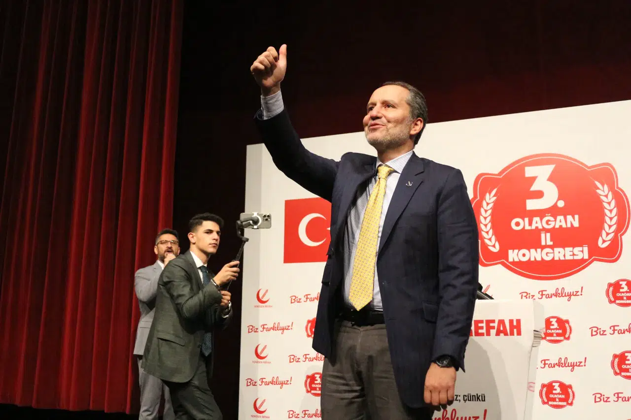 Erbakan Sivas'tan Seslendi! O İki İsme Asla Güvenmeyin!