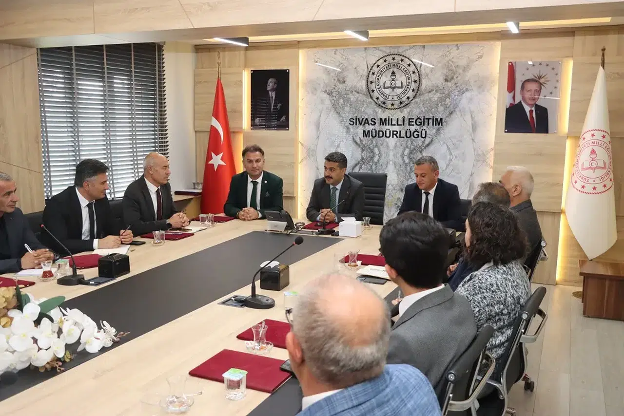 Sivas’ta eğitime yeni yön: Müdürler O Proje için toplandı