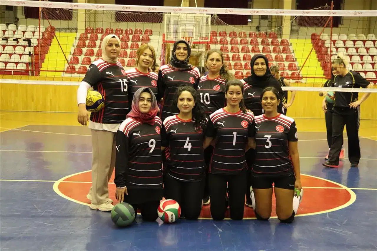 Sivas Numune Hastanesi Kadın Voleybol Takımı 2.oldu