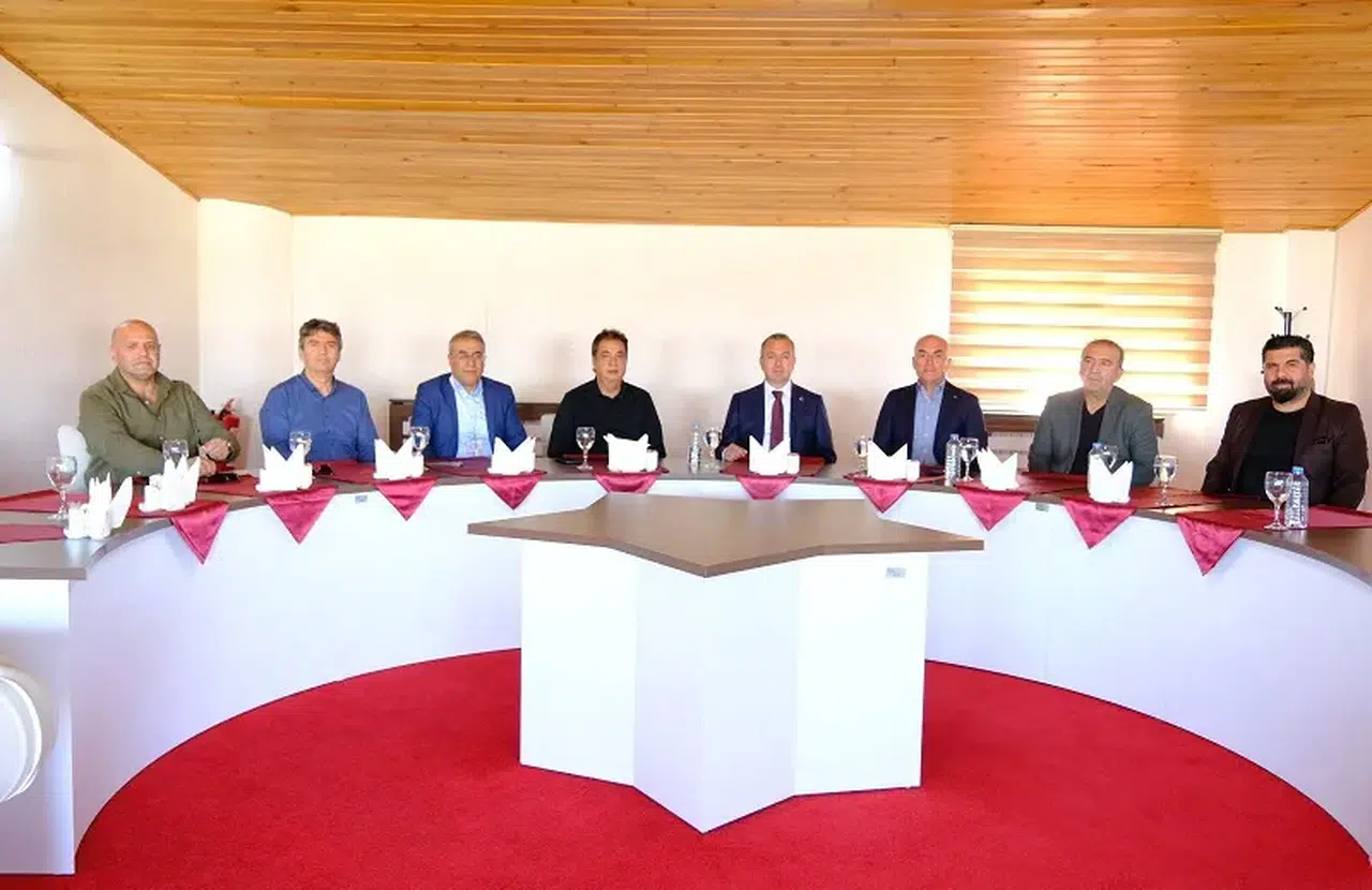 Sivas’ta eğitim ve sağlık el ele: Kampüs üst yapısı masaya yatırıldı