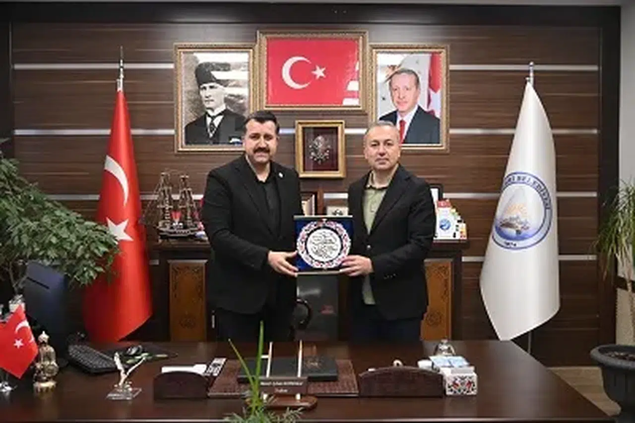 Başkan Uzun’un İlçe Temasları Merak Uyandırdı
