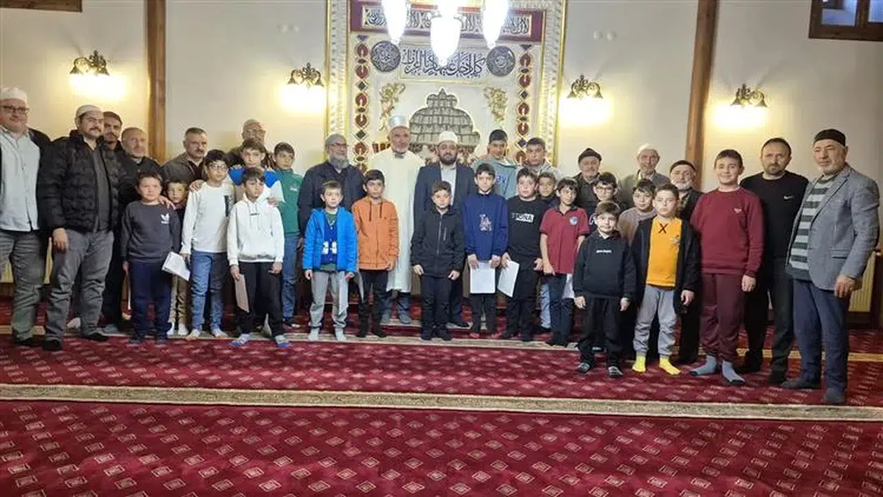 Sivas’ta İl Müftüsü öğrencilerle Sabah Namazında buluştu