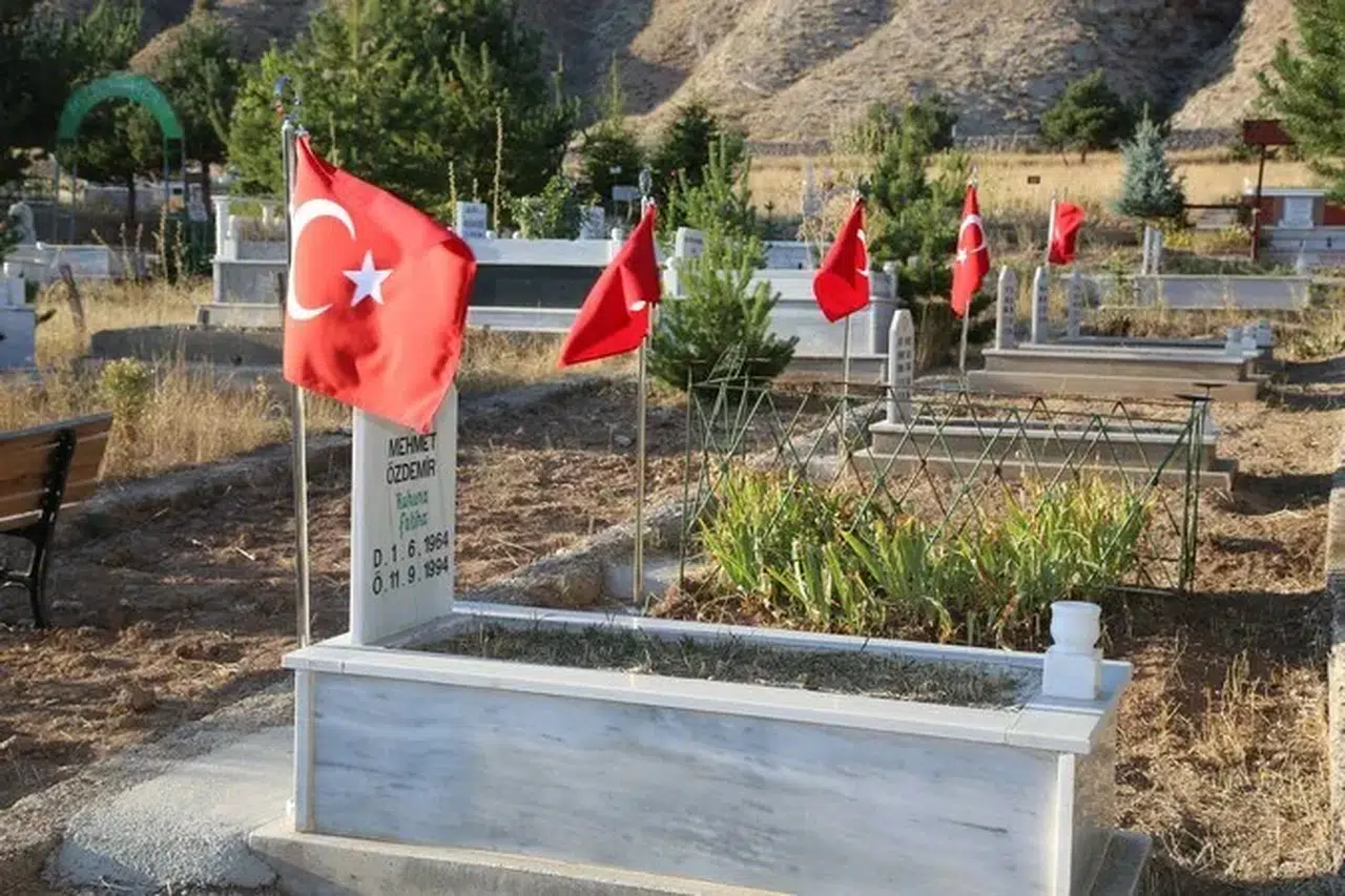 1994 Yılında PKK Sivas'ın O Köyünü Bastı! O Hain Saldırıda Neler Yaşandı?