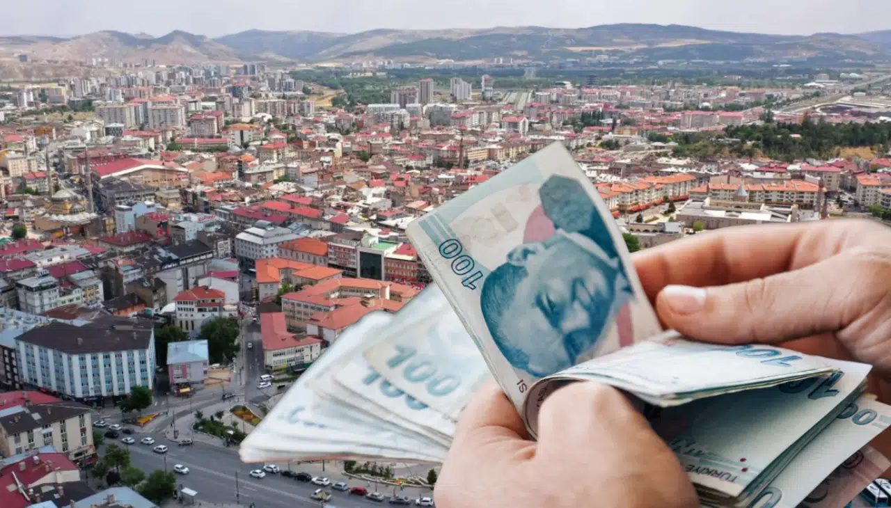 Sivas’ta Öğrencilere Günlük 1.000 TL Nakit Desteği!