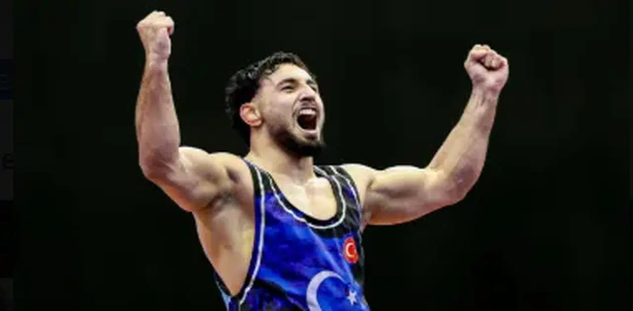 Türk Güreşinin Parlayan Yıldızı Muhammed Halit Özmuş, U23 Dünya İkincisi Oldu!
