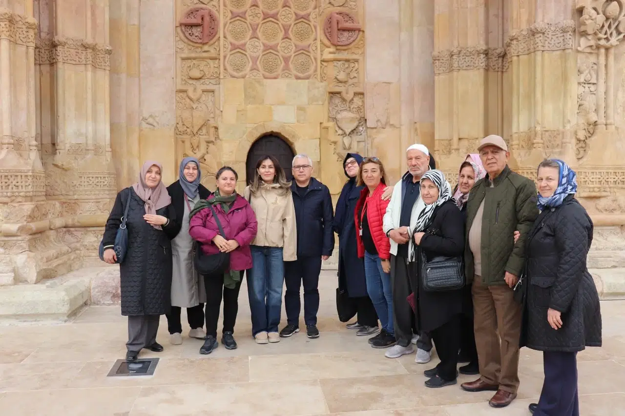 Divriği Ulu Cami’de '40. Yıl' Mesajı! Ziyaretçi Akını Başladı!
