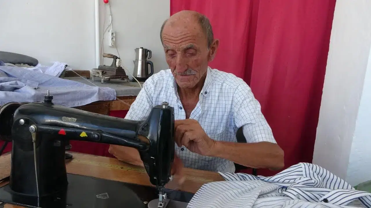 60 yıldır dikiş diken usta, terziliğin sonunu anlatıyor
