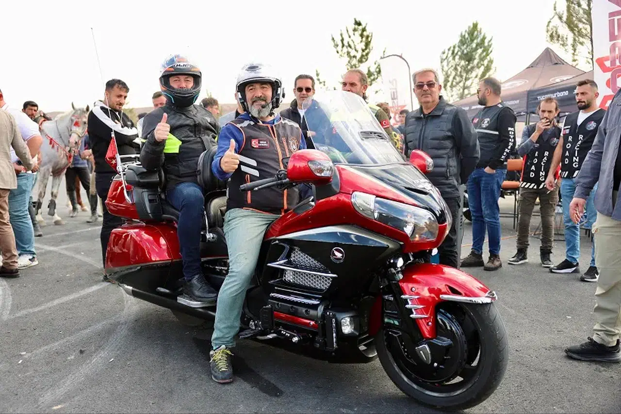 Sivas’ın yeni çekim noktası oldu: Hafta sonuna renk kattılar