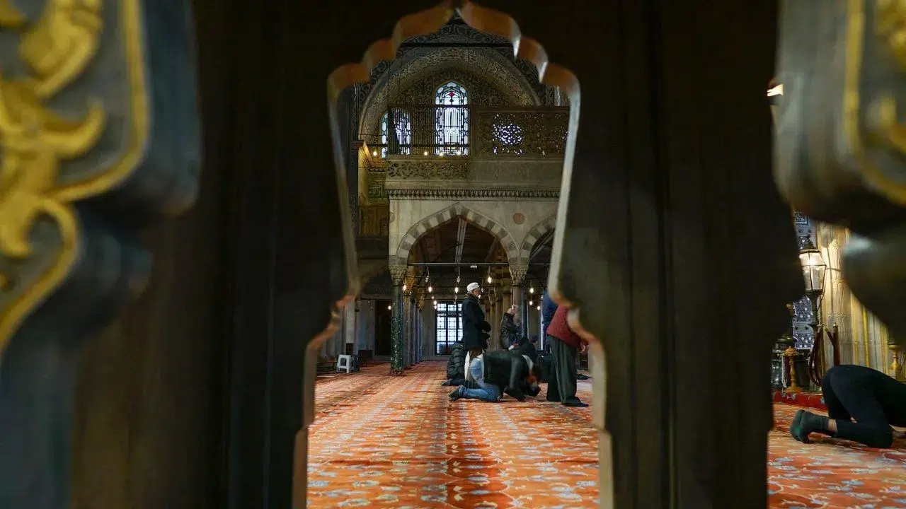 Sivas'ta Bugün Okunan Cuma Hutbesi'nde Hayati Hatırlatmalar! 24 Ekim Cuma Hutbesi!