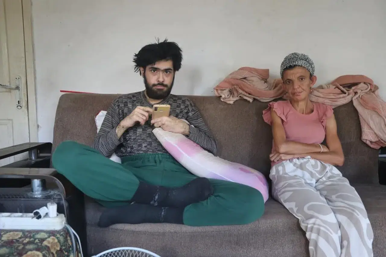 Depremin Ardından Hayata Küsen Gencin Dramı!