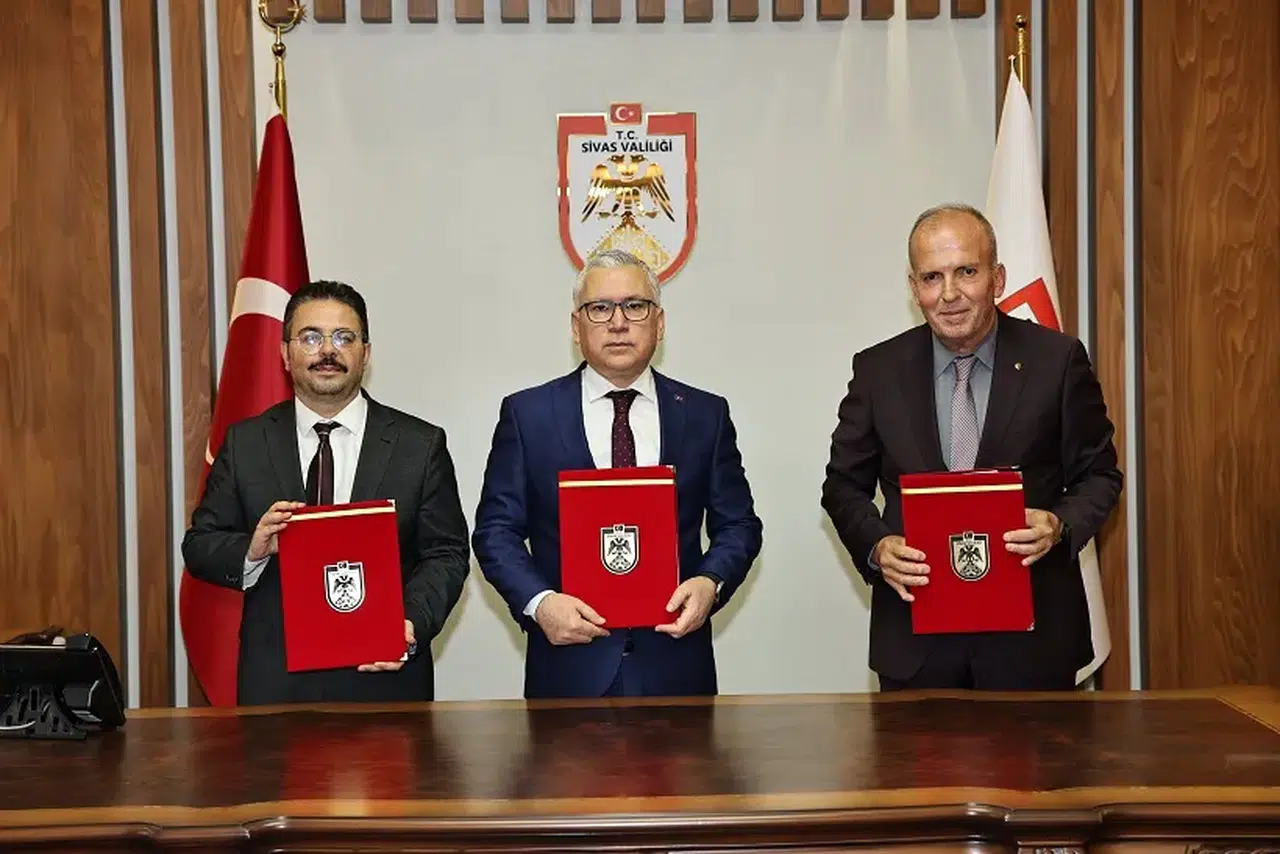 Sivas’ta atılan bu imza, sağlıkta yüzlerce kişiye umut olacak